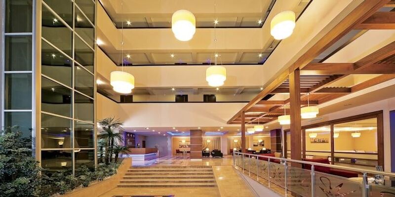 Mom Hotel İzmir