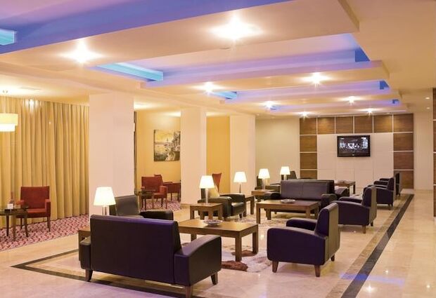 Mom Hotel İzmir