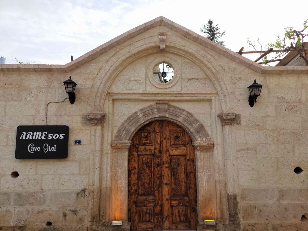Armesos Cave Hotel