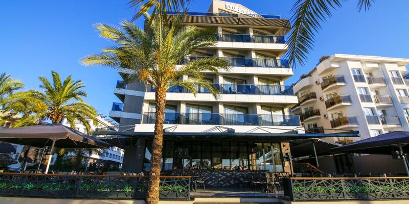 Aurasia Beach Hotel