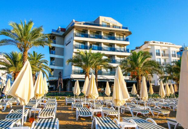 Aurasia Beach Hotel