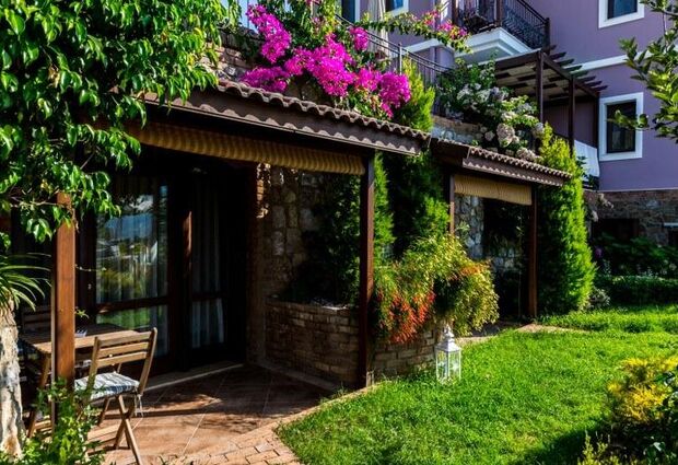 Badem Tatil Evi
