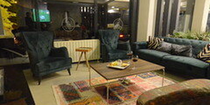 Snow Mount Hotel