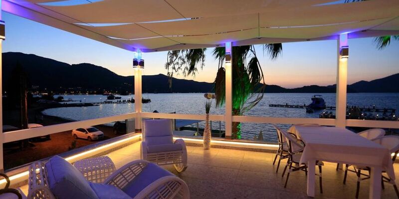 Big Poseidon Boutique Hotel Yacht Club