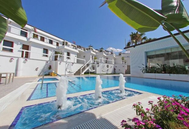 Big Poseidon Boutique Hotel Yacht Club