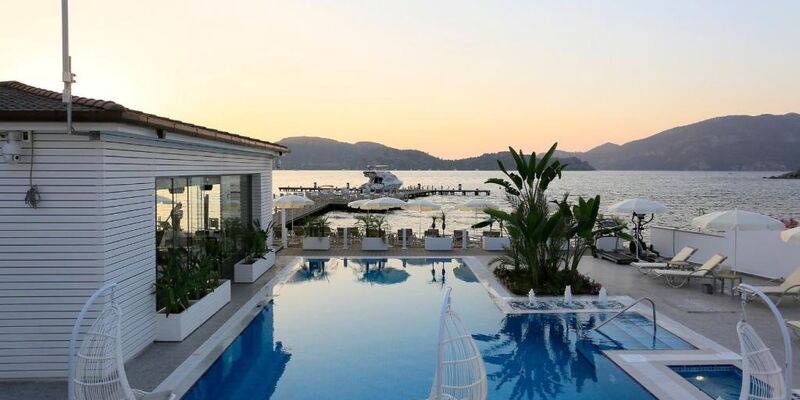 Big Poseidon Boutique Hotel Yacht Club