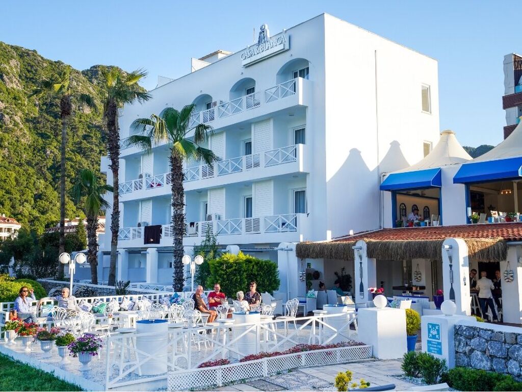 Casablanca Beach +12