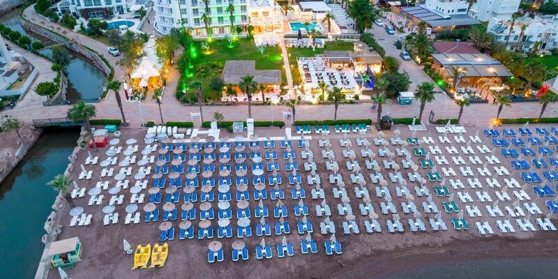 Casablanca Beach +12