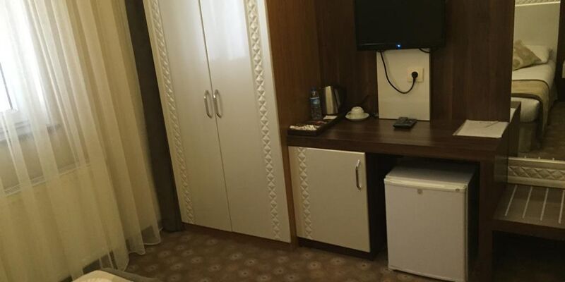 Cenas Otel