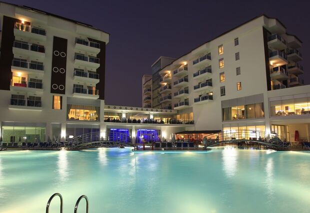 Çenger Beach Resort Hotel