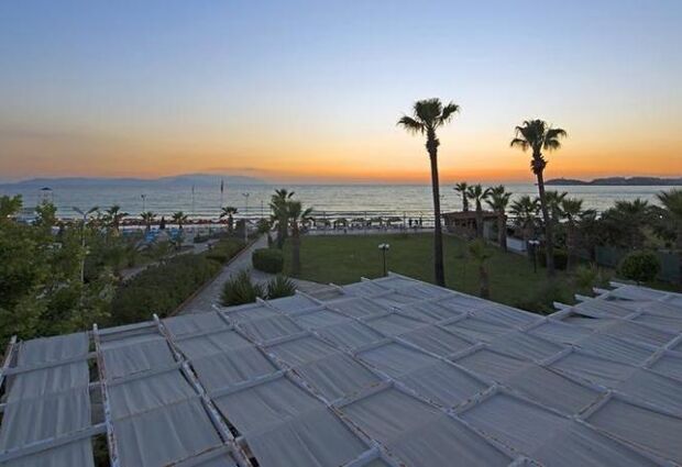 Sentinus Beach Hotel