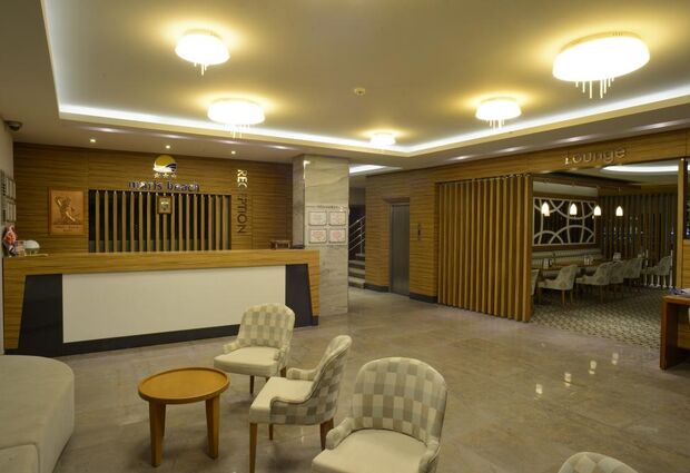 Maris Beach Hotel