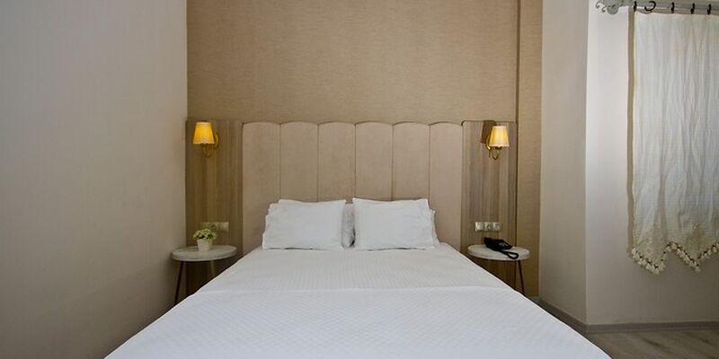 The Hotel 48