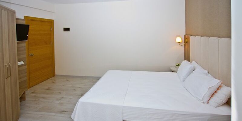 The Hotel 48