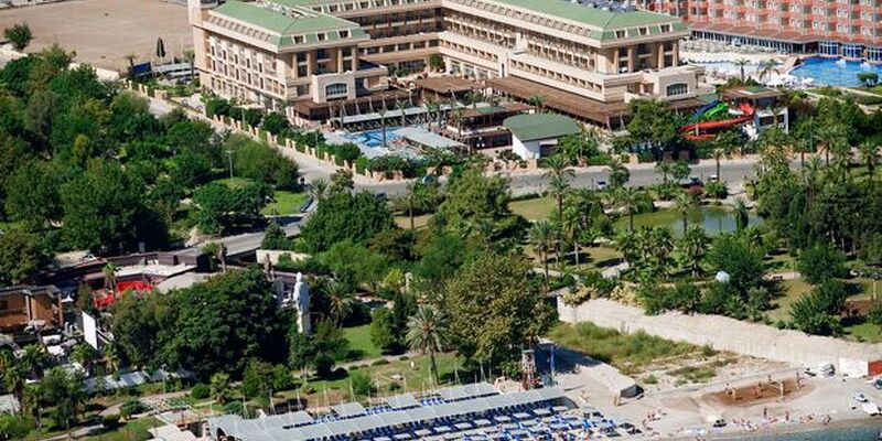 Crystal De Luxe Resort & Spa