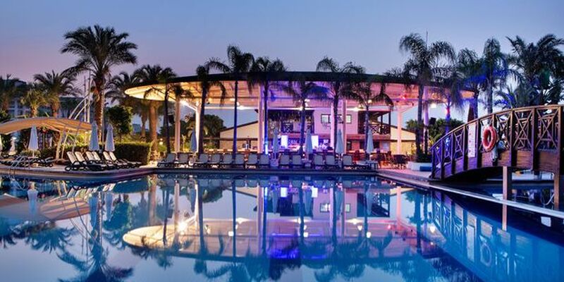 Crystal Family Resort & Spa