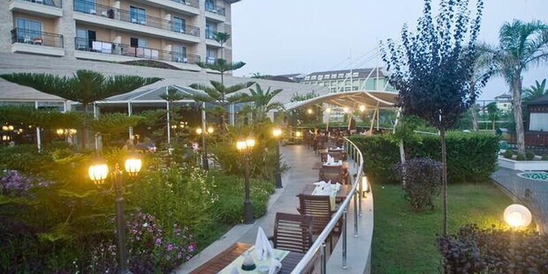 Crystal Family Resort & Spa