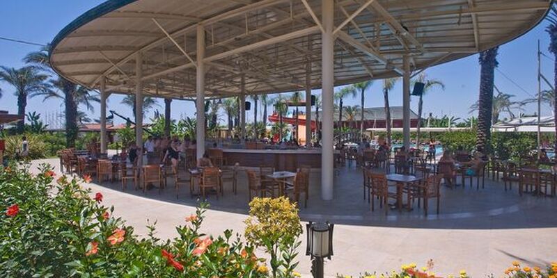 Crystal Family Resort & Spa