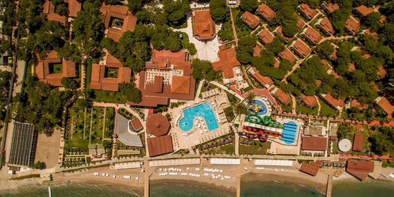 Crystal Flora Beach Resort