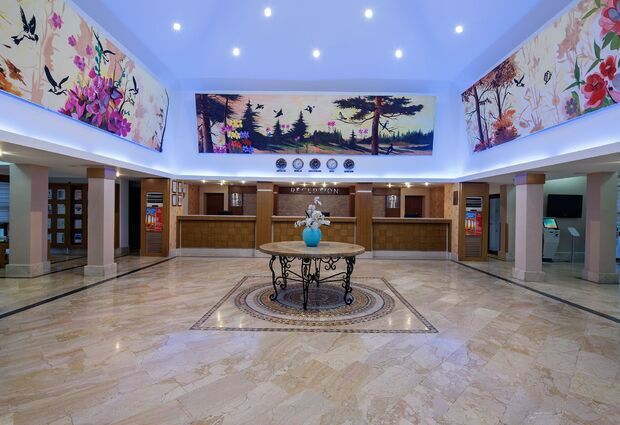 Crystal Flora Beach Resort