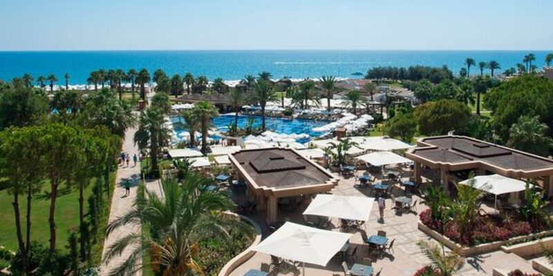 Crystal Tat Beach Golf Resort & Spa