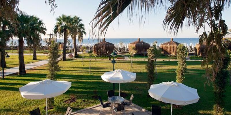 Crystal Tat Beach Golf Resort & Spa