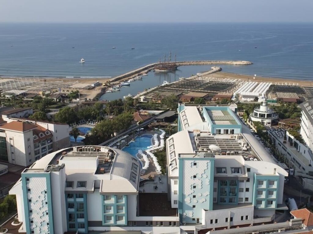 Seashell Resort & Spa Hotel