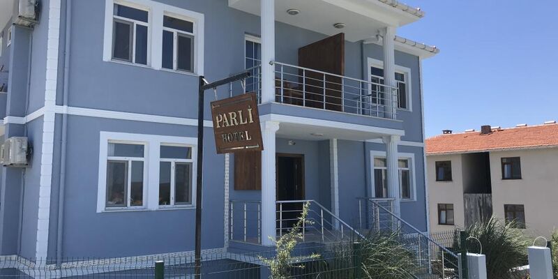 Parli Hotel