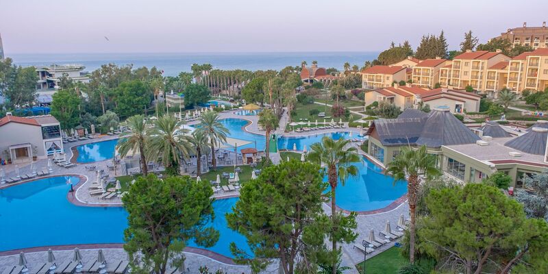 Arum Barut Collection