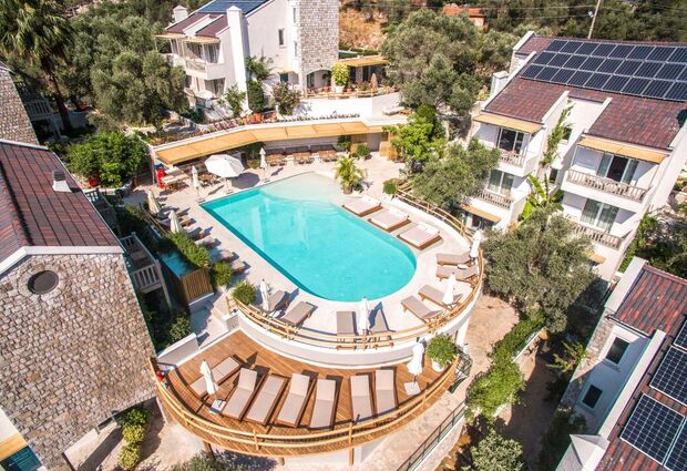 Pilos Suites