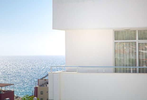Ponz Hotel