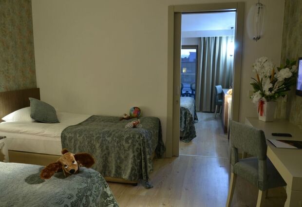 Port Side Resort Hotel