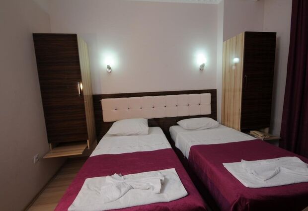 Rosy Hotel