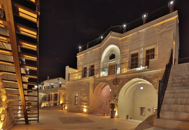 Fosil Cave Hotel