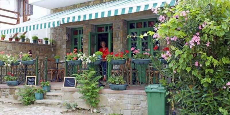 Gökçeada Yeşil Ev Butik Otel Kafe