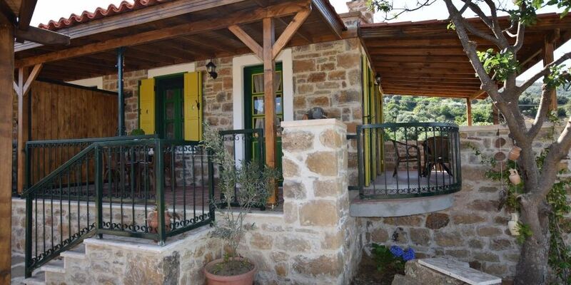 Gökçeada Yeşil Ev Butik Otel Kafe