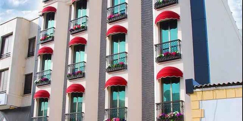 Grand Center Boutique Hotel