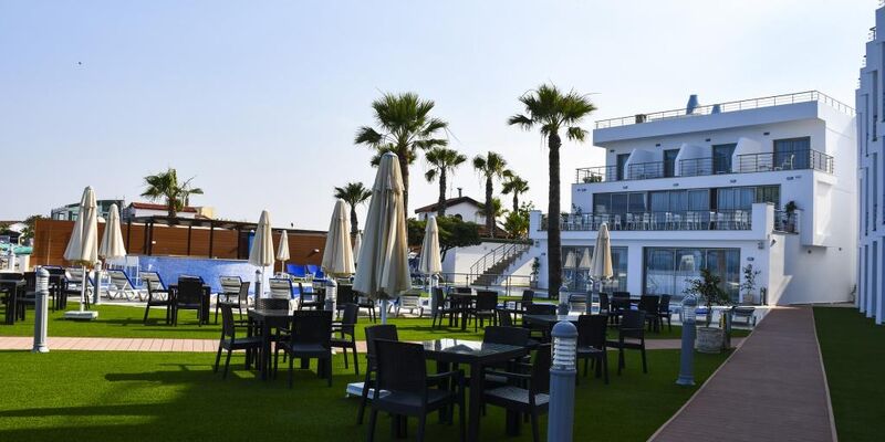 Mimoza Beach Hotel