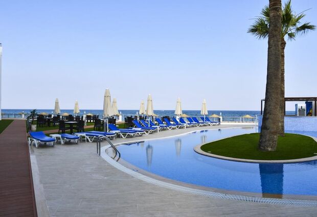 Mimoza Beach Hotel