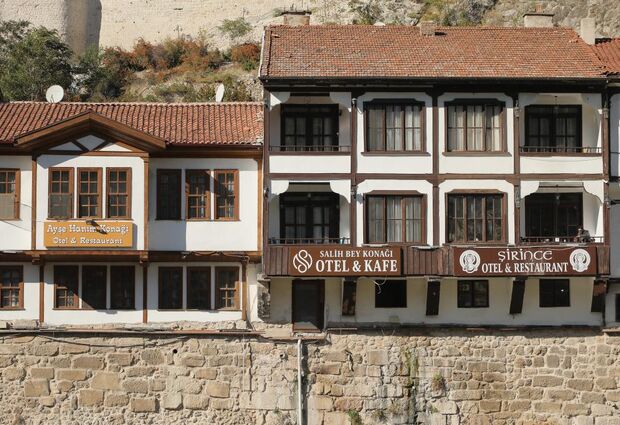 Salih Bey Konağı