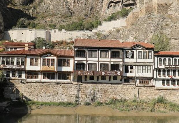 Salih Bey Konağı