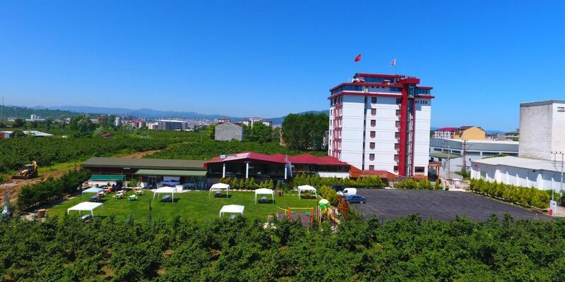 Grand Ayzek Hotel
