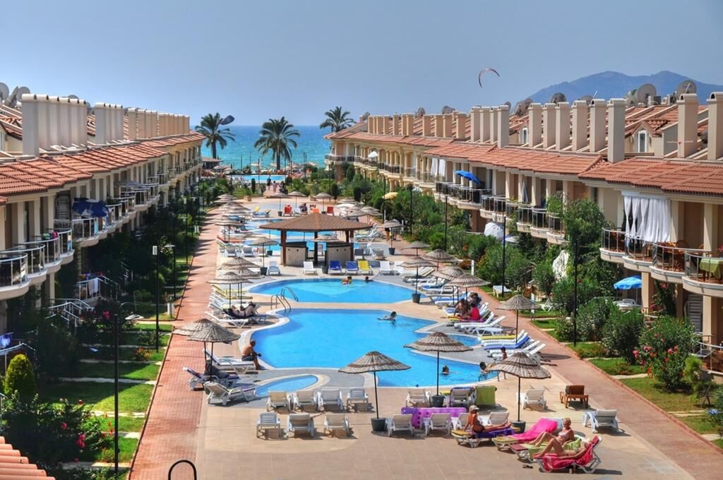 Sunset Beach Club Aqua Lettings