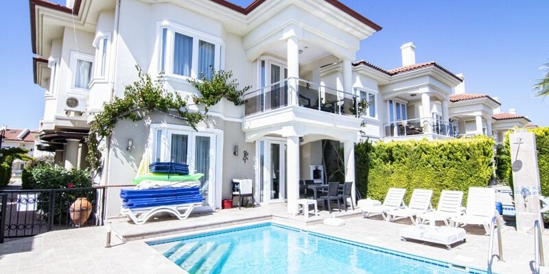 Sunset Beach Club Aqua Lettings