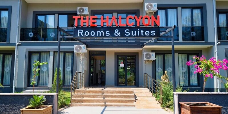 The Halcyon Rooms & Suites Hotel