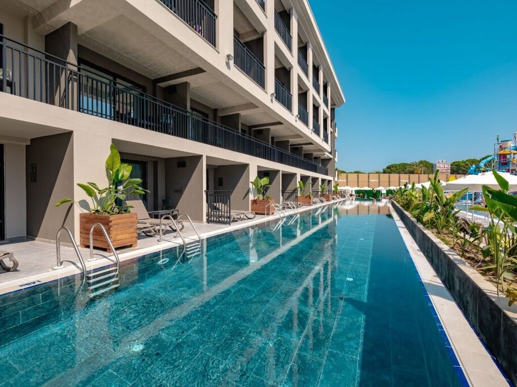 The X Belek
