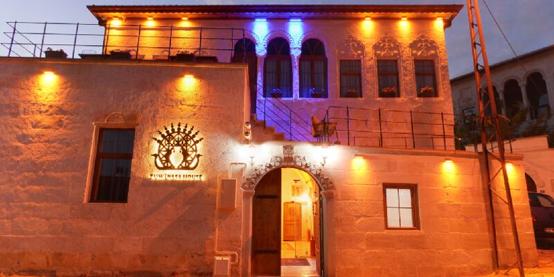 Zuwinasa House