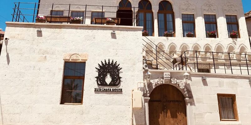 Zuwinasa House
