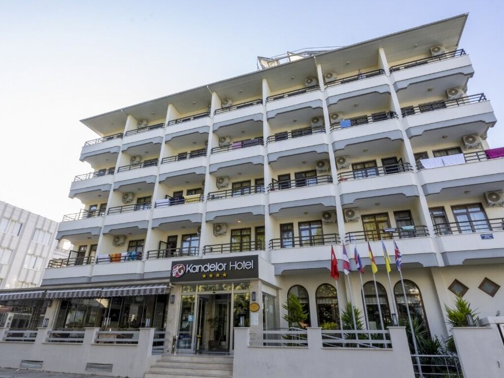 Kandelor Hotel