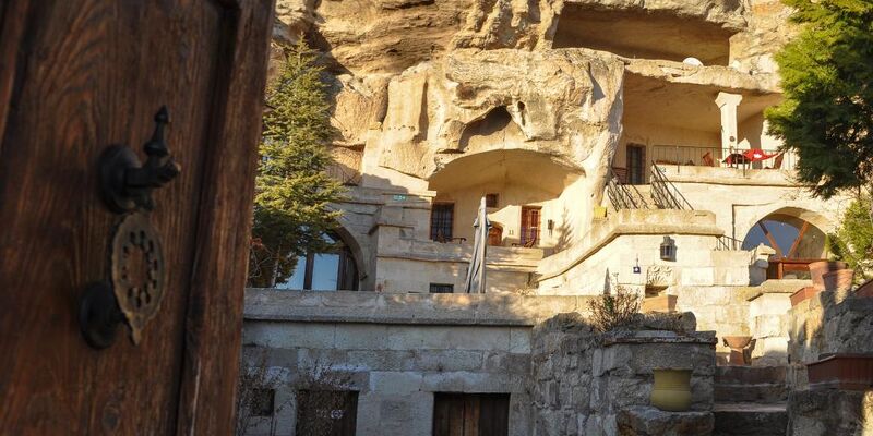 4 Oda Cave House